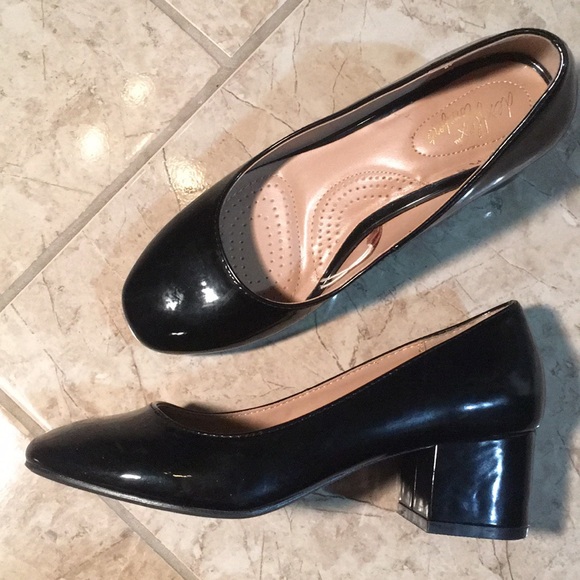 2 inch block heel pumps
